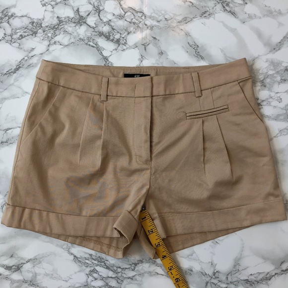 H&M - Tan Shorts - Picture 5 of 6
